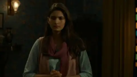 Still 5 of Raat Akeli Hai (2020) WEB-DL [Hindi DD5.1] 1080p 720p & 480p [x264/HEVC]