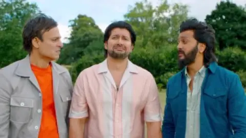 Still 4 of Mastiii 4 (2025) DS4K WEB-DL [Hindi DD5.1] 4K 1080p 720p & 480p [x264/HEVC]