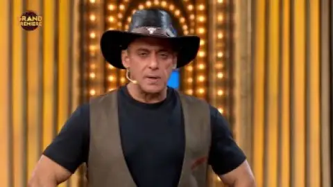 Still 4 of Bigg Boss (Season 20) WEB-DL [Hindi 2.0] 1080p 720p & 480p [x264] HD | [JioHotStar Series] [EP-16 Added] [21th Sept]