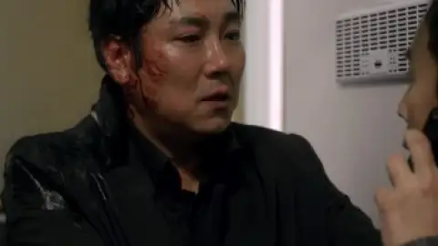 Still 7 of A Hard Day (2014) BluRay [Hindi (ORG 5.1) & Korean] 1080p 720p & 480p Dual Audio [x264/10Bit-HEVC]