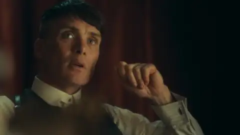 Still 6 of Peaky Blinders (Season 4) BluRay [Hindi (DD2.0) & English] 1080p 720p & 480p [x264/10Bit-HEVC] | [ALL Episodes] | TV Series