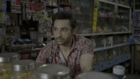 Still 5 of Lafangey (Season 1) WEB-DL Hindi 4K 1080p 720p & 480p x264 DD5.1