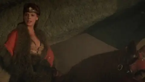Still 3 of Red Sonja (1985) BluRay [Hindi (DD2.0) & English] 1080p 720p & 480p Dual Audio [x264/10Bit-HEVC]
