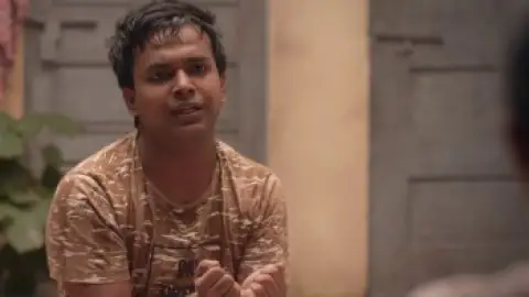 Still 1 of Gullak (Season 2) WEB-DL Hindi [DD2.0] 1080p 720p & 480p x264 | SonyLiv Series