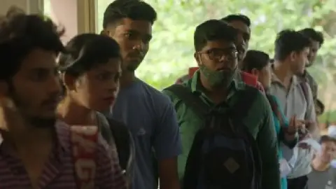 Still 7 of Zwigato (2023) WEB-DL [Hindi DD5.1] 1080p 720p & 480p [x264/HEVC]