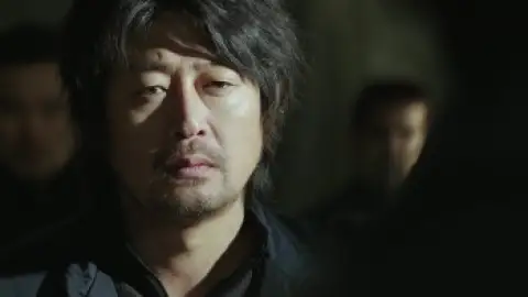 Still 5 of Hwayi: A Monster Boy (2013) BluRay [Hindi (ORG 5.1) & Korean] 1080p 720p & 480p Dual Audio [x264/10Bit-HEVC]