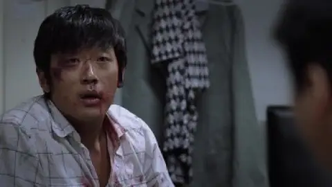 Still 4 of The Chaser (2008) BluRay [Hindi (ORG 5.1) & Korean] 1080p 720p & 480p Dual Audio [x264/10Bit-HEVC]