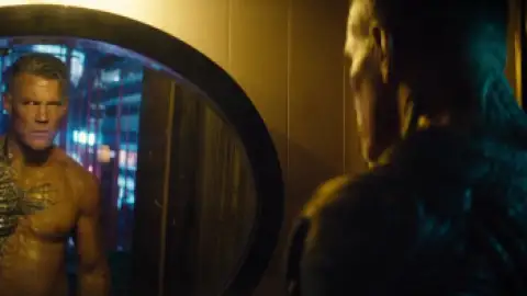 Still 7 of Deadpool 2 (2018) Super Duper Cut BluRay [Hindi (ORG 5.1) + English] 4K 1080p 720p & 480p Dual Audio [x264/10Bit-HEVC]