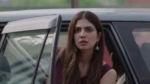 Still 3 of Hridayapoorvam (2025) DS4K WEB-DL [Hindi (DD5.1) & Malayalam] 4K 1080p 720p & 480p [x264/HEVC]