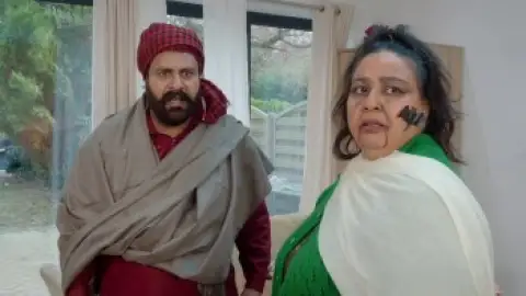 Still 2 of Hey Siri Ve Siri (2024) WEB-DL [Hindi (DD5.1) & Punjabi] 1080p 720p & 480p Dual Audio [x264/HEVC]