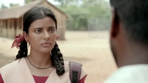 Still 2 of Kanaa (2018) Proper UNCUT WEB-DL Dual Audio [Hindi (ORG 2.0) & Tamil] 1080p 720p 480p [x264/HEVC] HD