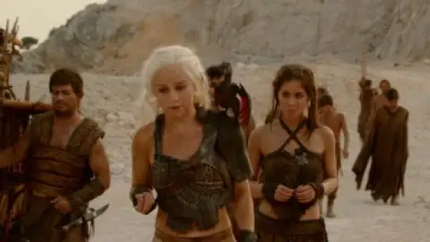 Still 3 of [18+] Game of Thrones (Season 2) BluRay [Hindi (ORG 2.0) & English 5.1] 1080p 720p & 480p [x264/10Bit-HEVC] | TVSeries [ALL Episodes]