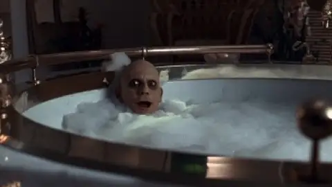 Still 3 of Addams Family Values (1993) BluRay [Hindi (ORG 2.0) & English] 4K 1080p 720p & 480p Dual Audio [x264/10Bit-HEVC]