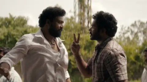 Still 5 of Isakapatnam (Season 1) DS4K WEB-DL [Hindi (DD5.1) & Telugu] 4K 1080p 720p & 480p [x264/10Bit-HEVC] | [ALL Episodes] | PrimeVideo Series