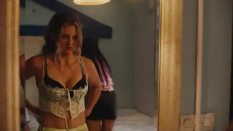 Still 1 of How to Have Sex (2023) BluRay [Hindi (DD5.1) & English] 4K 1080p 720p & 480p Dual Audio [x264/10Bit-HEVC]