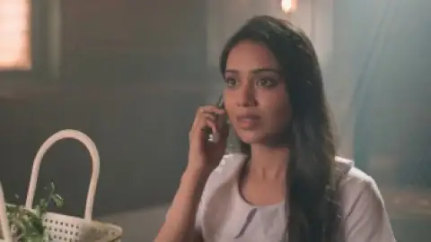 Still 1 of Bloody Mary (2022) UNCUT DS4K WEB-DL [Hindi (DD5.1) & Telugu] 4K 1080p 720p & 480p Dual Audio [x264/HEVC]