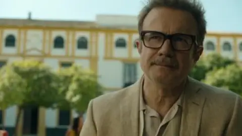 Still 2 of Berlin and the Lady with an Ermine (Season 1) WEB-DL [Hindi (DD5.1) & English] 4K 1080p 720p & 480p [x264/10Bit-HEVC] | [ALL Episodes] | NF Series