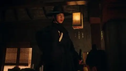 Still 1 of Dear Hongrang (Season 1) WEB-DL [Hindi (DD5.1) & English] 1080p 720p & 480p [x264/10Bit-HEVC] | [ALL Episodes] | NF Series
