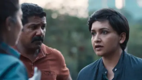Still 4 of Kadaram Kondan (2019) UNCUT DS4K WEB-DL [Hindi (DD2.0) & Tamil] 4K 1080p 720p & 480p Dual Audio [x264/10Bit-HEVC]