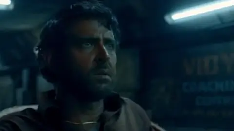 Still 2 of Super 30 (2019) BluRay [Hindi DD5.1] 1080p 720p & 480p [x264/HEVC]