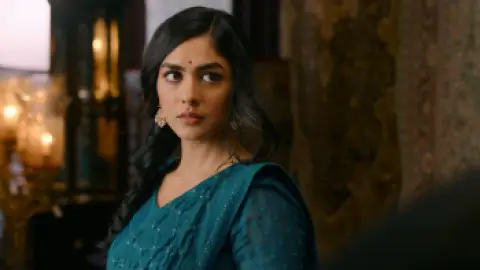 Still 3 of Sita Ramam (2022) WEB-DL Hindi (CLEAN) 1080p 720p & 480p [x264/HEVC] ESubs