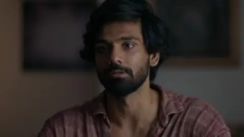Still 8 of Qalb (2024) WEB-DL [Hindi (ORG 5.1) & Malayalam] 1080p 720p & 480p Dual Audio [x264/10Bit-HEVC]