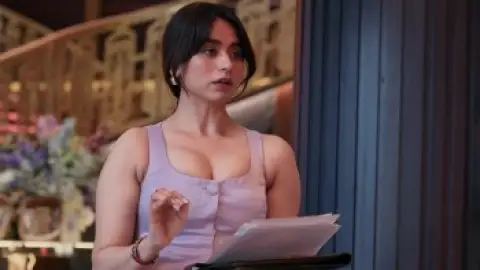 Still 2 of Housefull 5A (2025) WEB-DL [Hindi (DD5.1)] 4K 1080p 720p & 480p [x264/HEVC]