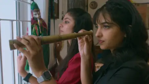Still 3 of Premalu (2024) WEB-DL [Hindi (ORG 5.1) + Malayalam] 4K 1080p 720p & 480p Dual Audio [x264/HEVC]