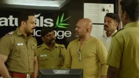 Still 6 of Kaalidas (2019) UNCUT DS4K WEB-DL [Hindi (DD5.1) & Tamil] 4K 1080p 720p & 480p Dual Audio [x264/10Bit-HEVC]