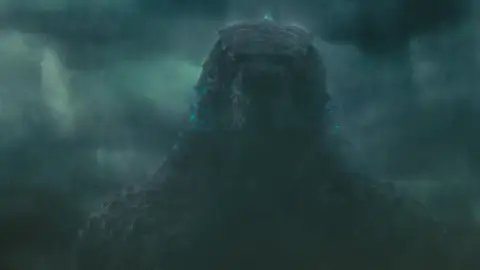 Still 7 of Godzilla: King of the Monsters (2019) BluRay [Hindi (ORG 5.1) + English] 4K 1080p 720p & 480p Dual Audio [x264/10Bit-HEVC]