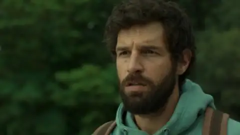 Still 2 of Apocalypse Z: The Beginning of the End (2024) WEB-DL [Hindi (DD5.1) & English] 4K 1080p 720p & 480p Dual Audio [x264/10Bit-HEVC]
