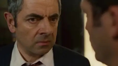 Still 3 of Johnny English Reborn (2011) BluRay [Hindi (ORG 5.1) & English] 1080p 720p & 480p [x264/10Bit-HEVC]