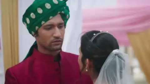 Still 6 of Love per Square Foot (2018) WEB-DL [Hindi DD5.1] 1080p 720p & 480p [x264/ESubs]