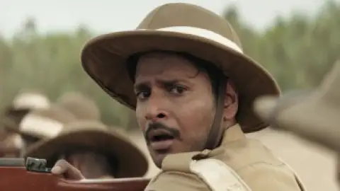 Still 4 of Captain Miller (2024) WEB-DL [Hindi DD5.1] 1080p 720p & 480p [x264/HEVC]