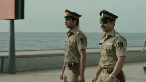 Still 1 of Talaash (2012) WEB-DL [Hindi DD5.1] 1080p 720p & 480p [x264/HEVC]