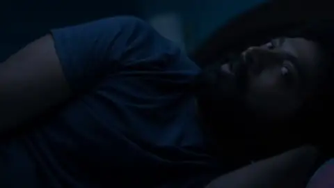 Still 4 of Trending (2025) UNCUT WEB-DL [Hindi (DD2.0) & Tamil] 1080p 720p & 480p Dual Audio [x264/HEVC]