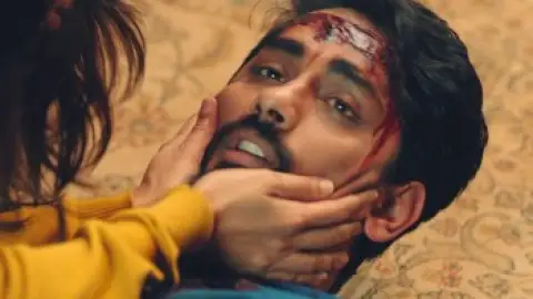 Still 8 of The House Next Door (2017) WEB-DL [Hindi DD5.1] 1080p 720p & 480p [x264/HEVC]