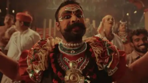 Still 3 of Pallichattambi (2026) DS4K WEB-DL [Hindi (DD5.1) & Malayalam] 4K 1080p 720p & 480p Dual Audio [x264/10Bit-HEVC]
