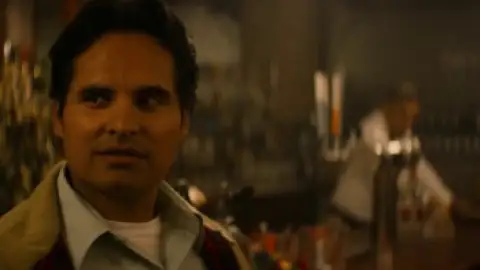 Still 6 of Narcos: Mexico (Season 2) WEB-DL [Hindi (ORG 5.1) & English] 1080p 720p & 480p x264 Dual Audio DD5.1