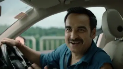 Still 2 of Metro… In Dino (2025) WEB-DL [Hindi DD5.1] 4K 1080p 720p & 480p [x264/HEVC]
