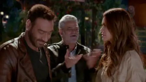 Still 6 of Total Dhamaal (2019) WEB-DL [Hindi AAC2.0] 1080p 720p & 480p [x264/HEVC]