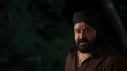 Still 1 of Thudarum (2025) DS4K WEB-DL [Hindi (DD5.1) & Malayalam] 4K 1080p 720p & 480p Dual Audio [x264/10Bit-HEVC]