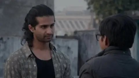Still 6 of Safia/Safdar (2026) DS4K WEB-DL [Hindi DD5.1] 4K 1080p 720p & 480p [x264/HEVC]