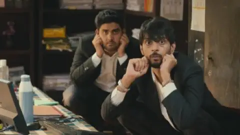 Still 5 of Maamla Legal Hai (Season 1) WEB-DL [Hindi DD5.1] 1080p 720p & 480p [x264/HEVC] HD | ALL Episodes [NetFlix Series]
