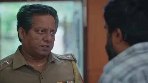 Still 2 of Tourist Family (2025) DS4K WEB-DL [Hindi (DD5.1) & Tamil] 4K 1080p 720p & 480p Dual Audio [x264/10Bit-HEVC]